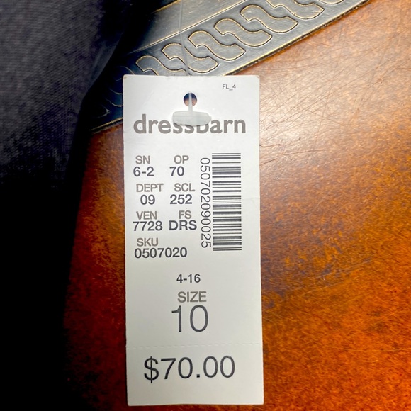 Dress Barn Block Lacy Patterned Formal Dress Size 10 NWT - Picture 7 of 10